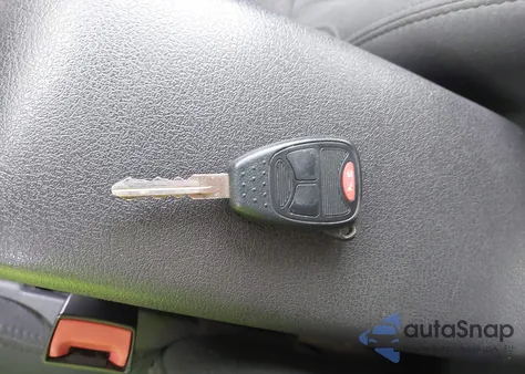 2016 Jeep Compass Sport из США, поврежденный, VIN 1C4NJDBB9GD672487